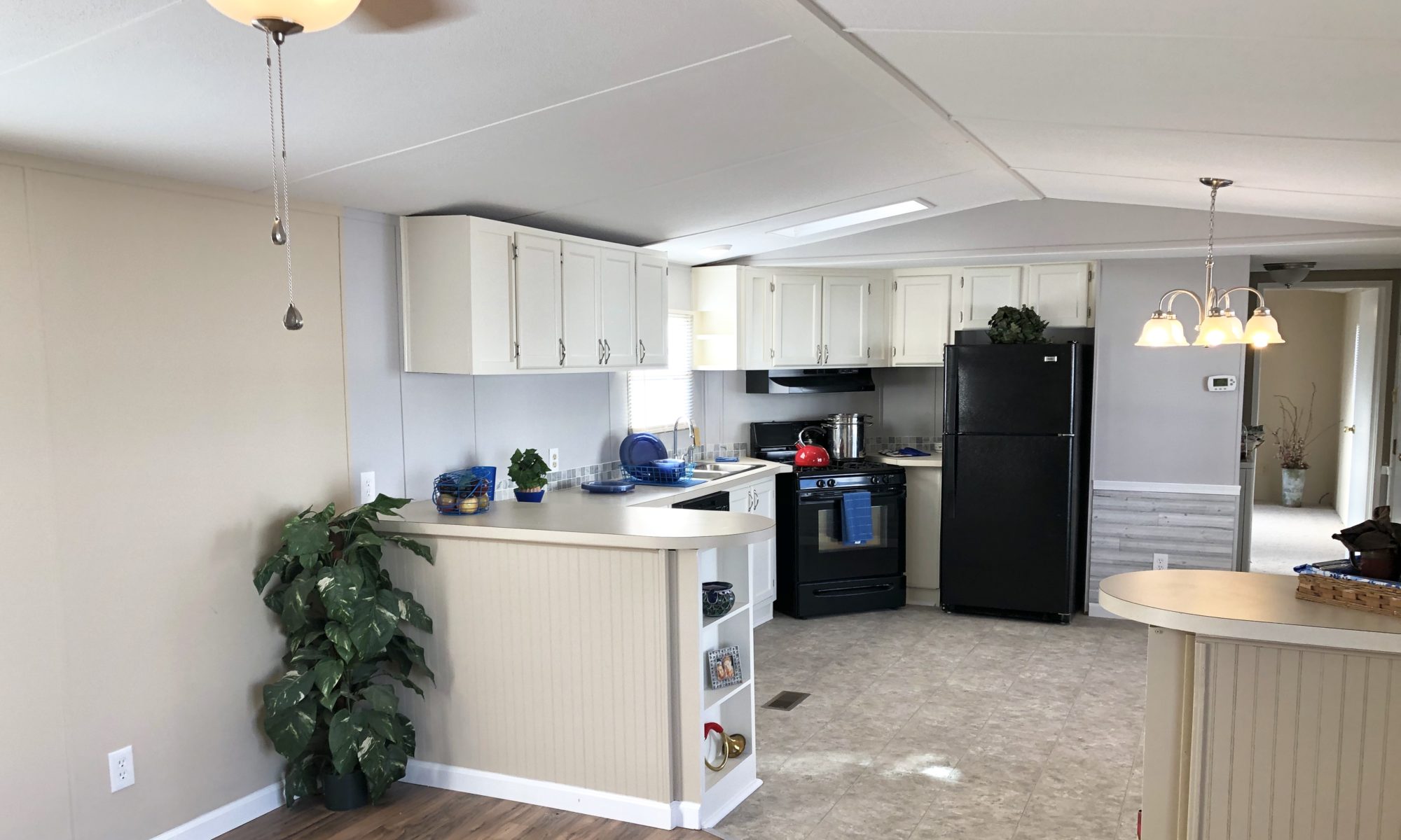 609 LAFAYETTE CIRCLE – Paul's Mobile Homes